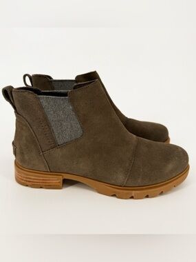 Sorel Emelie Booties Waterproof Size 7
